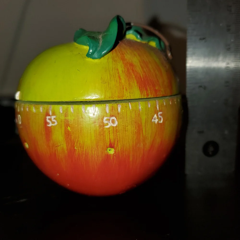 Apple Shaped Kitchen Timer - Picture 2 of 7